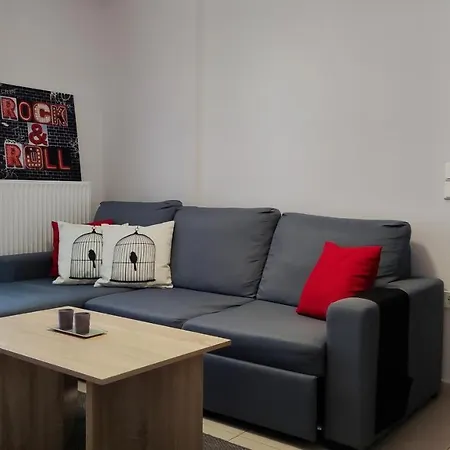 Trikalabnb - Rock & Roll 2 In *