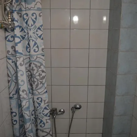 Trikalabnb - Rock & Roll 2 In *